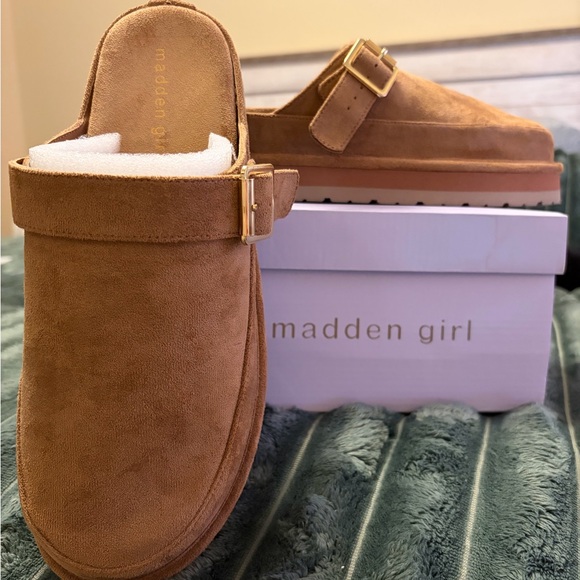 Madden Girl Tan Suede Slip-On Clogs - Picture 1 of 5